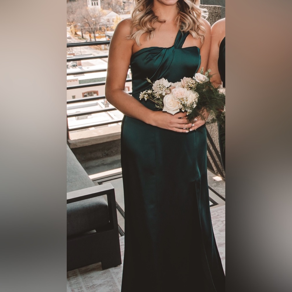 Dessy Bridesmaid Dress in Evergreen Size 6.